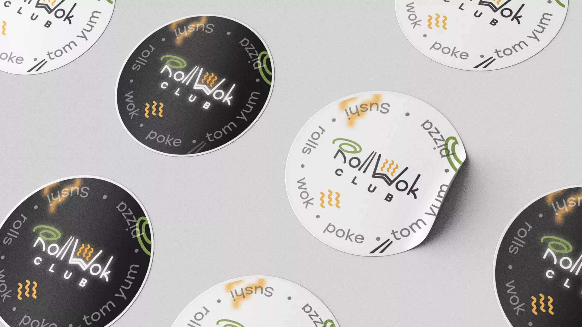 Разработка дизайна наклеек для суши-бара «Roll Wok Club» в Тамбове